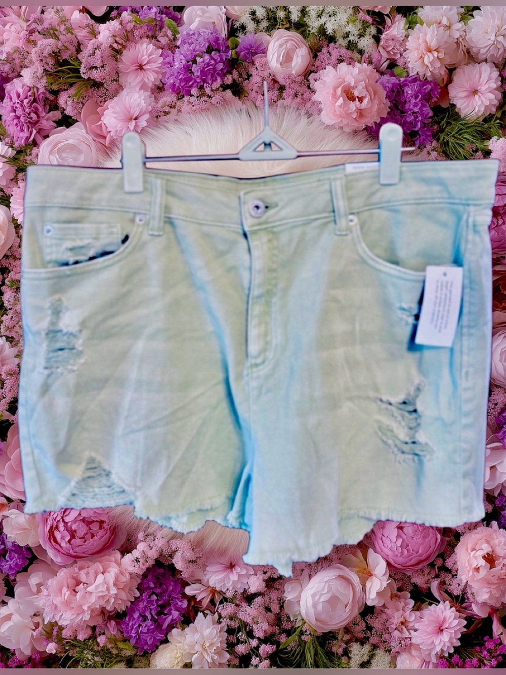 INC NWT Distressed Sage Green Denim High Rise Shorts size16/33